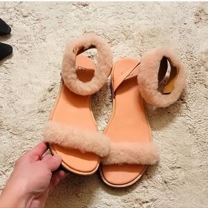 Pink UGG  size 8